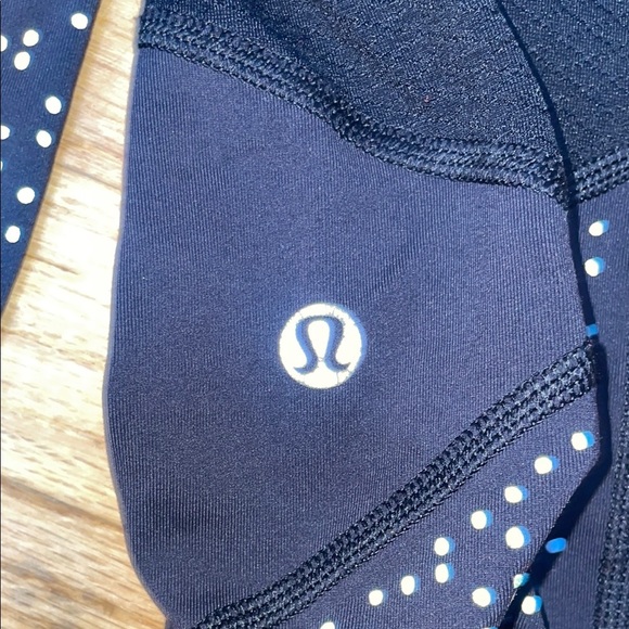 Lululemon Athletica Black/Teal Leggings with Reflective Dots -4 - Picture 2 of 9